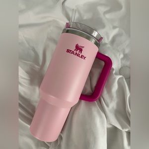 Stanley Limited Edition Target Collaboration: “Flamingo” 40oz cup